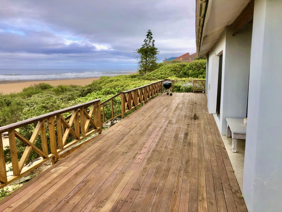 3 Bedroom Property for Sale in Cannon Rocks Eastern Cape